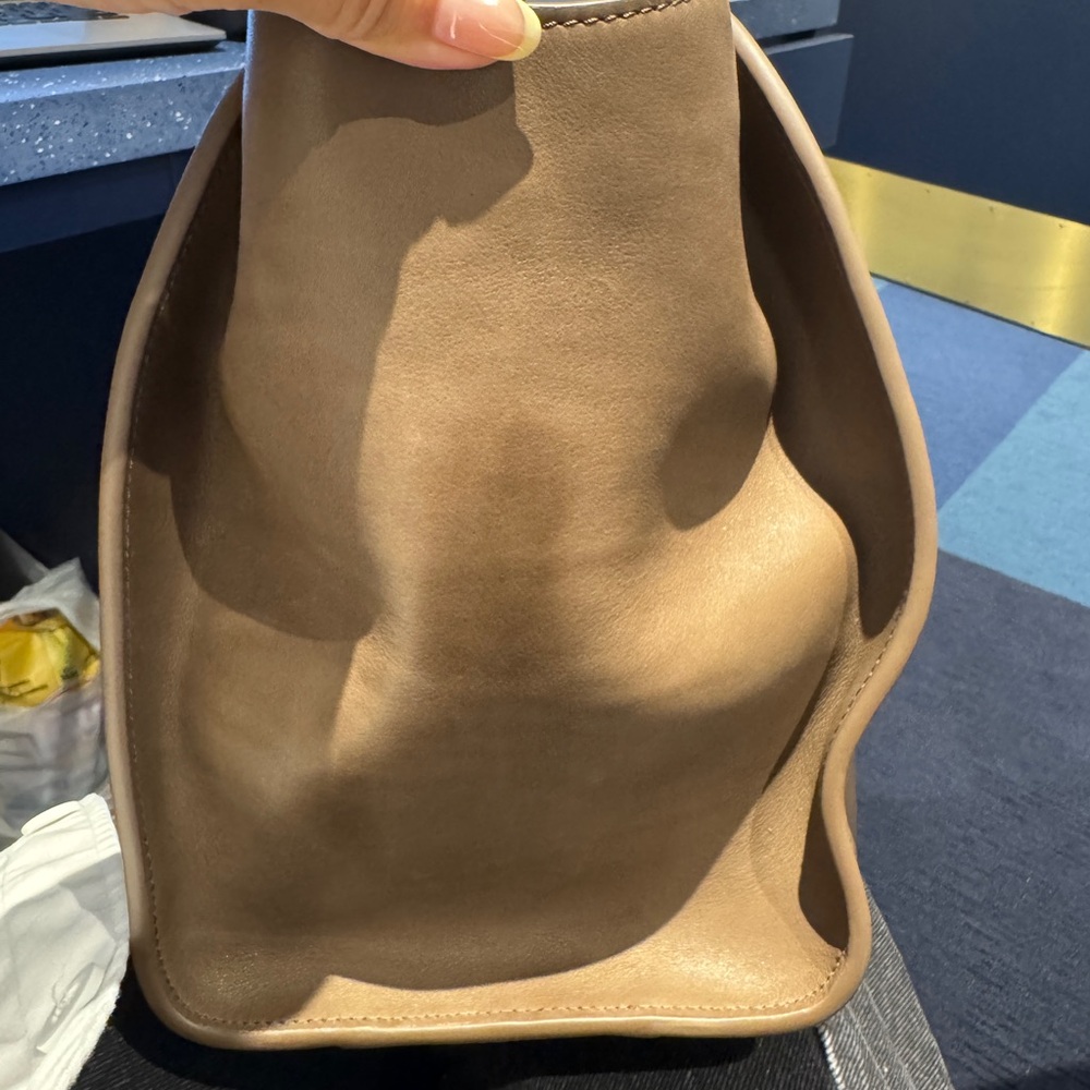 The Row Marlo 14 Brown Leather Tote - Picture 7 of 11